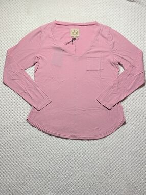 Chaser Long Sleeve V-Neck Pocket Tee Shirt